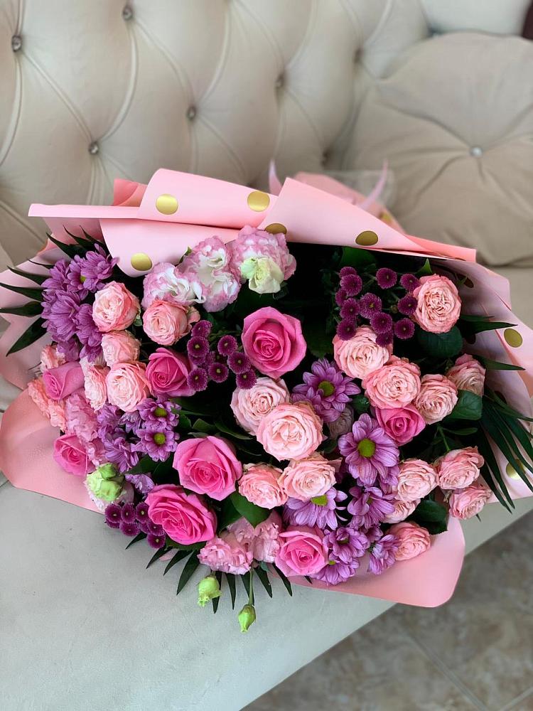 Букет цветов из: Хризантемы, Розы и Лизиантусы в Ишимбае