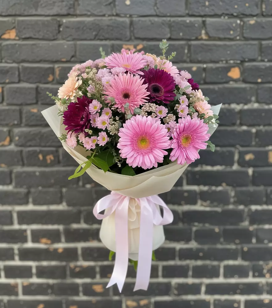 Букет цветов из: Герберы и Хризантемы в Ишимбае