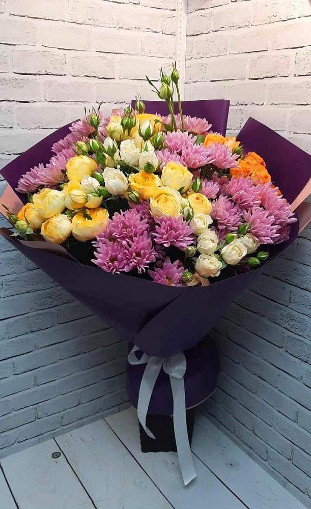 Букет цветов из: Хризантемы и Розы в Ишимбае