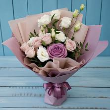 Букет цветов из:  Розы и Лизиантусы в Ишимбае