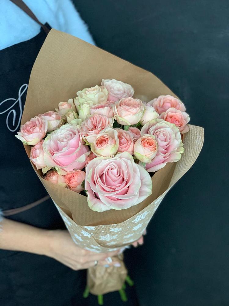 Букет цветов из: Хризантемы и Розы в Ишимбае