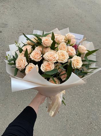 Букет Кремовые розы Латте в Ишимбае