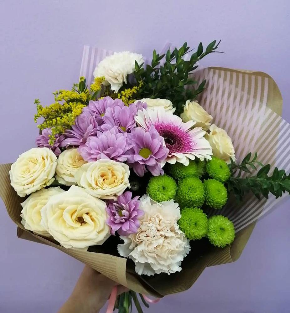 Букет цветов из: Хризантемы, Розы, Гвоздики и Герберы в Ишимбае