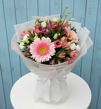 Букет цветов из:  Герберы, Альстромерии и Лизиантусы #REPLACE_PRED# Ишимбае