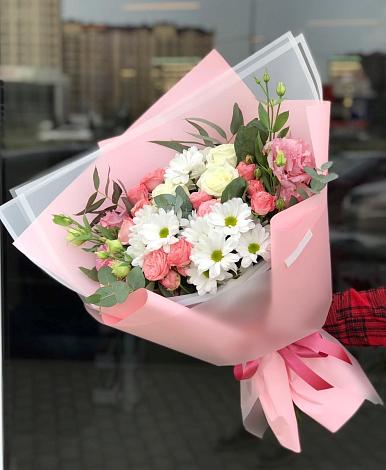 Букет цветов из: Розы, Лизиантусы и Хризантемы в Ишимбае