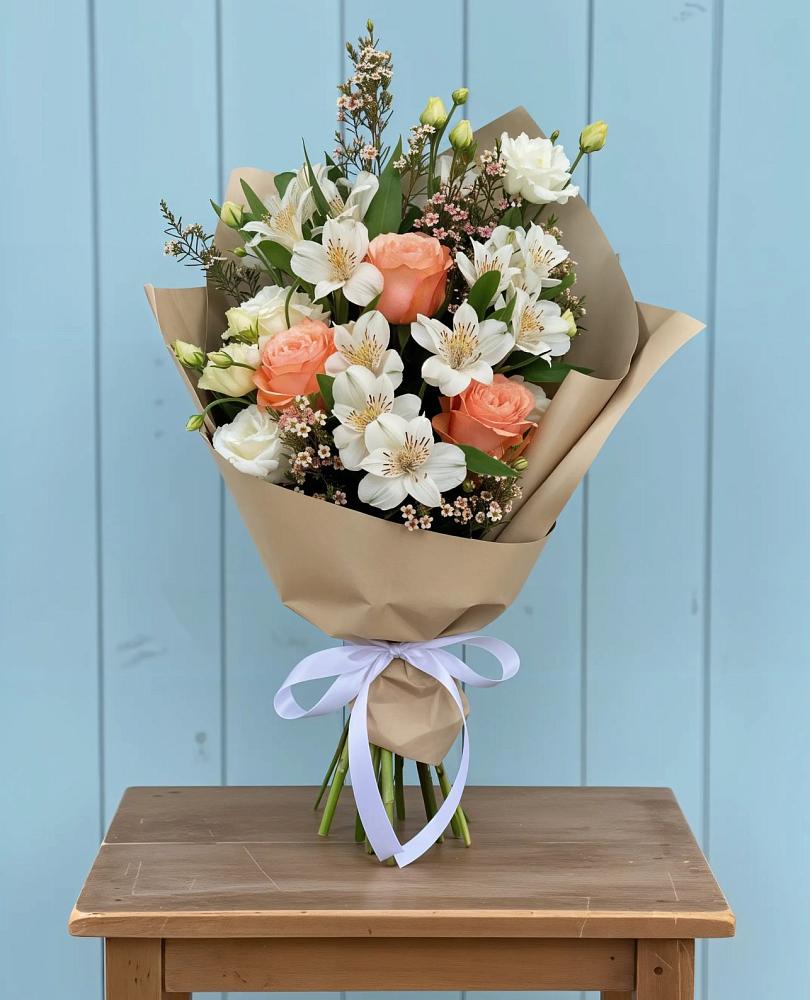 Букет цветов из: Альстромерии, Лизиантусы, Розы и Хризантемы в Ишимбае