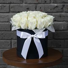 Цветочная композиция из Розы в шляпной коробке в Ишимбае